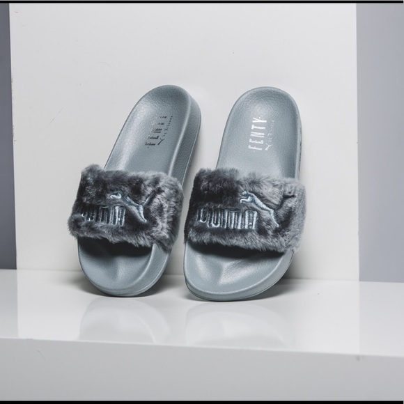 Puma Fenty Slides Women’s Size 5.5 NWT Puma Fenty Slides Women’s Size 5.5 NWT